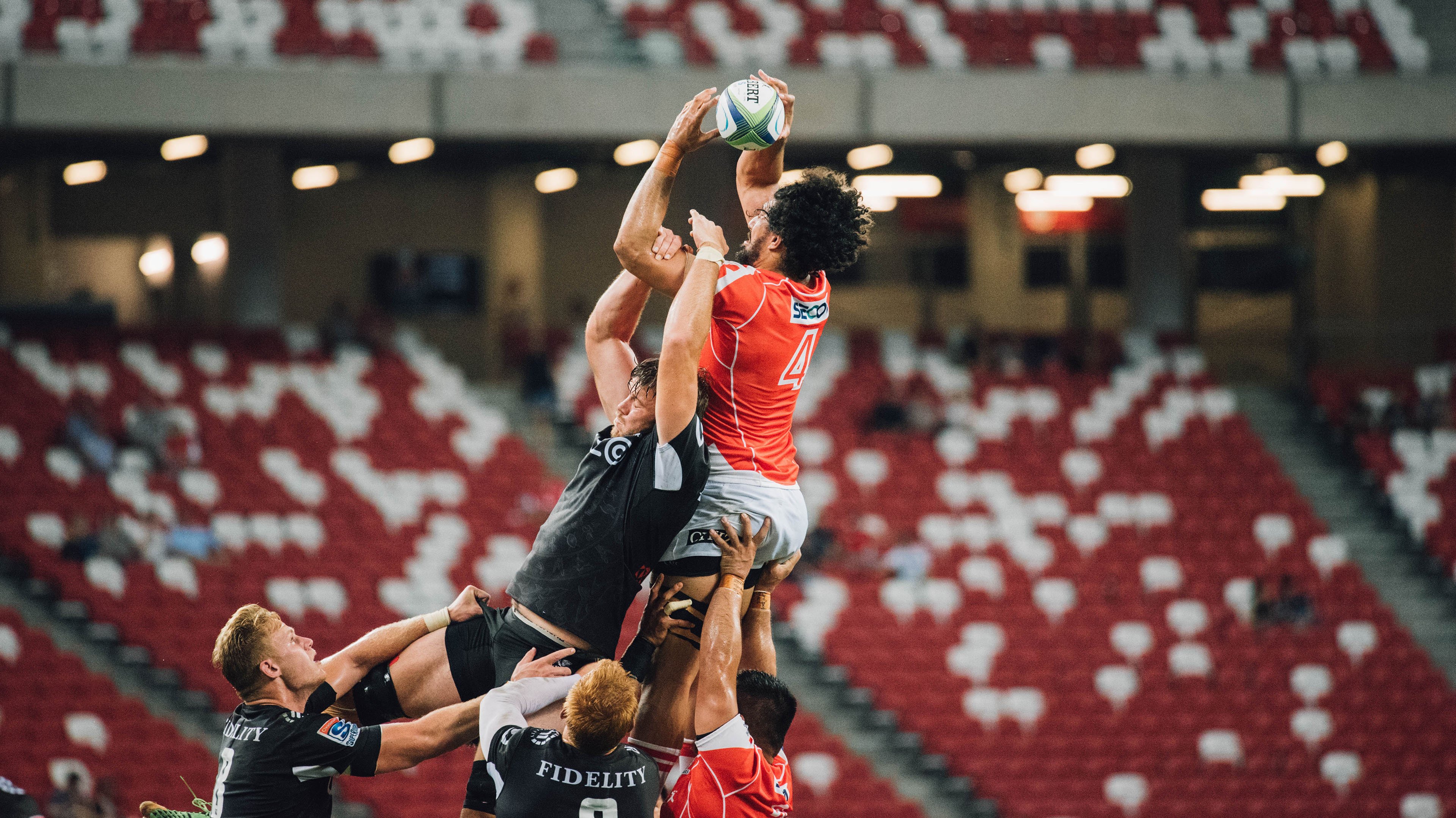 Jiuyou Sports-“安赫尔·巴尔博萨的灵活性与反应速度，助力阿根廷美洲狮队实现快速反击”