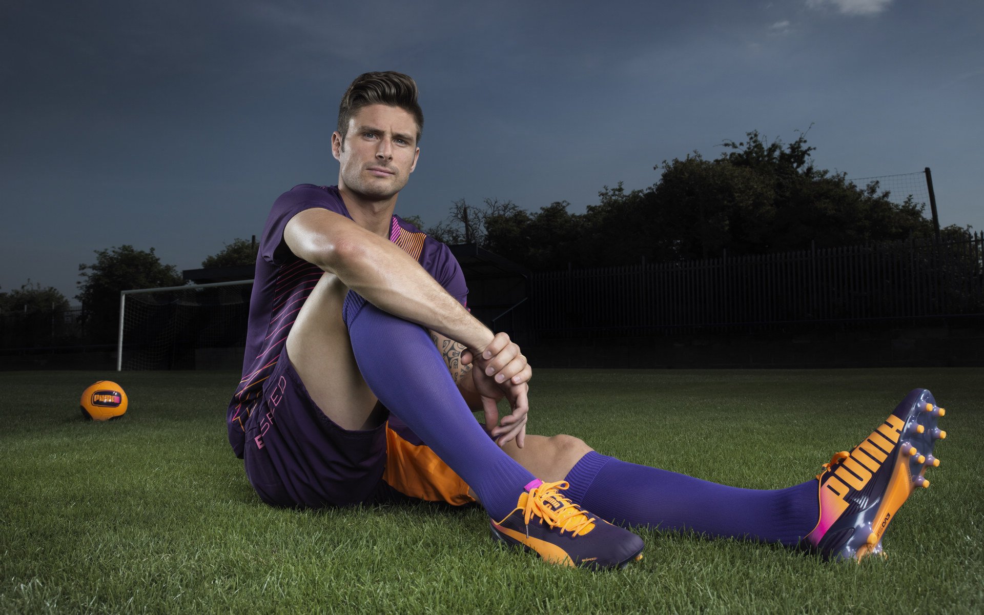 九游体育官方网站-替补球员把握上场机会关键时刻送出决定性助攻，替补球员应从什么位置入场